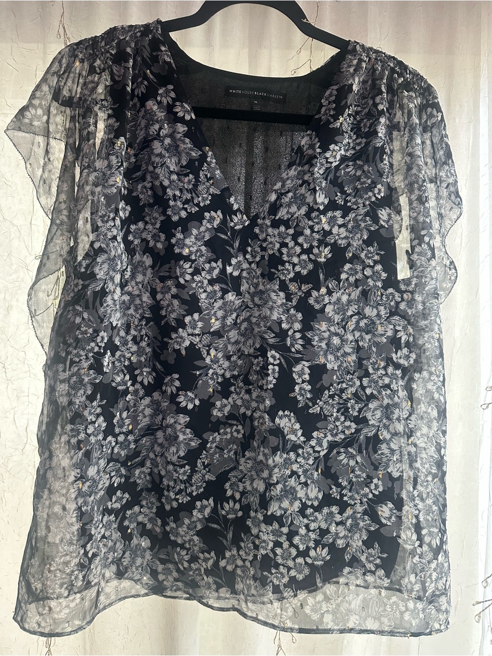 White House Black Market Black Floral V-Neck Short Sleeve Blouse